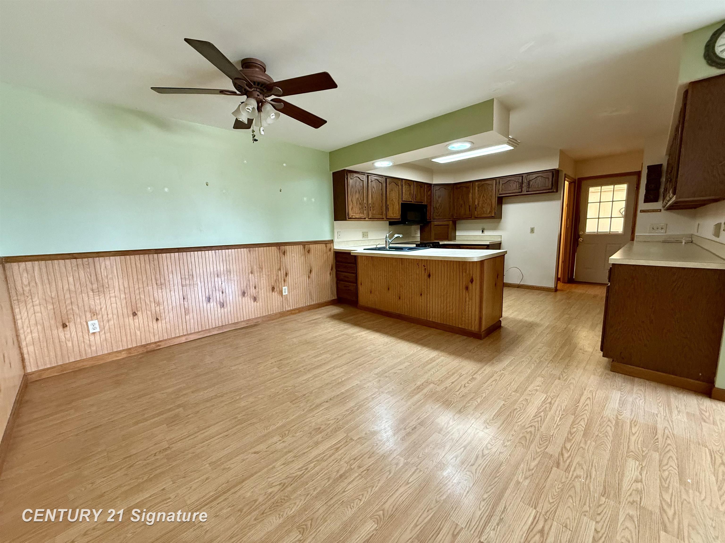 7083 Hackett Road Freeland, MI 48623 - Photo 6 of 28
