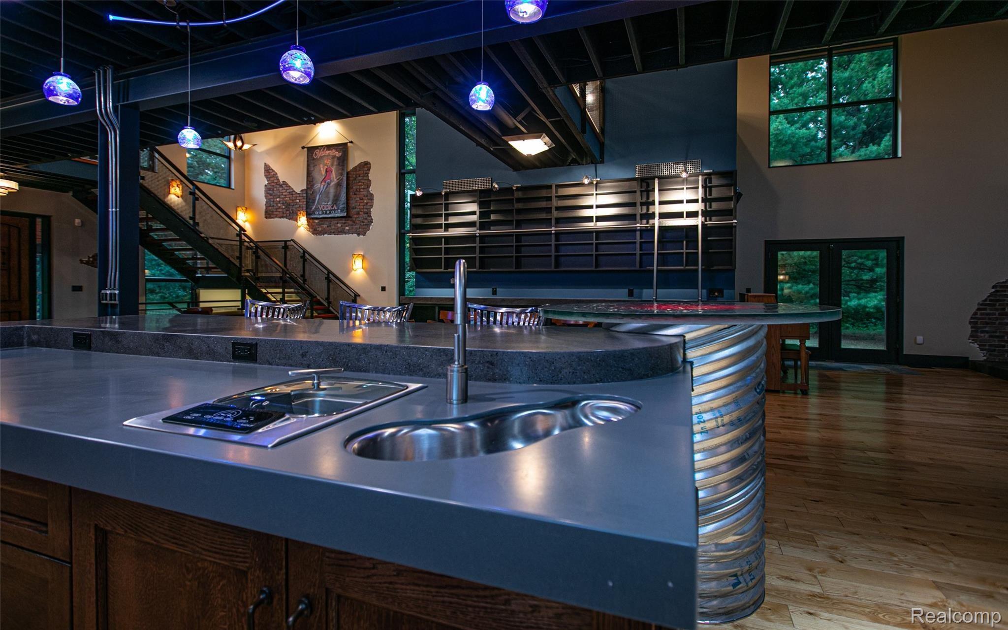 630 Walker Road Leonard, MI 48367 - Photo 9 of 40 09 - Custom Island Sink.jpg