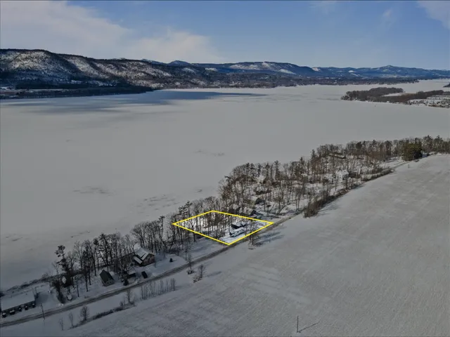 $299,900 | 364 Delong Lane, Shoreham, VT 05770