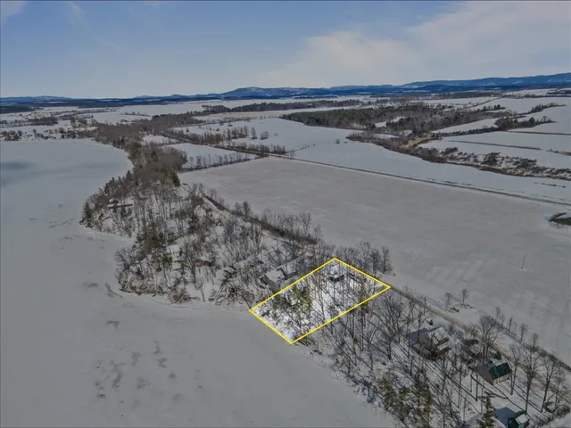 $299,900 | 364 Delong Lane, Shoreham, VT 05770