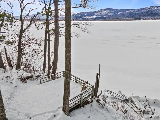 $299,900 | 364 Delong Lane, Shoreham, VT 05770