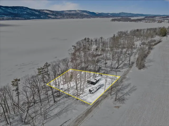 $299,900 | 364 Delong Lane, Shoreham, VT 05770