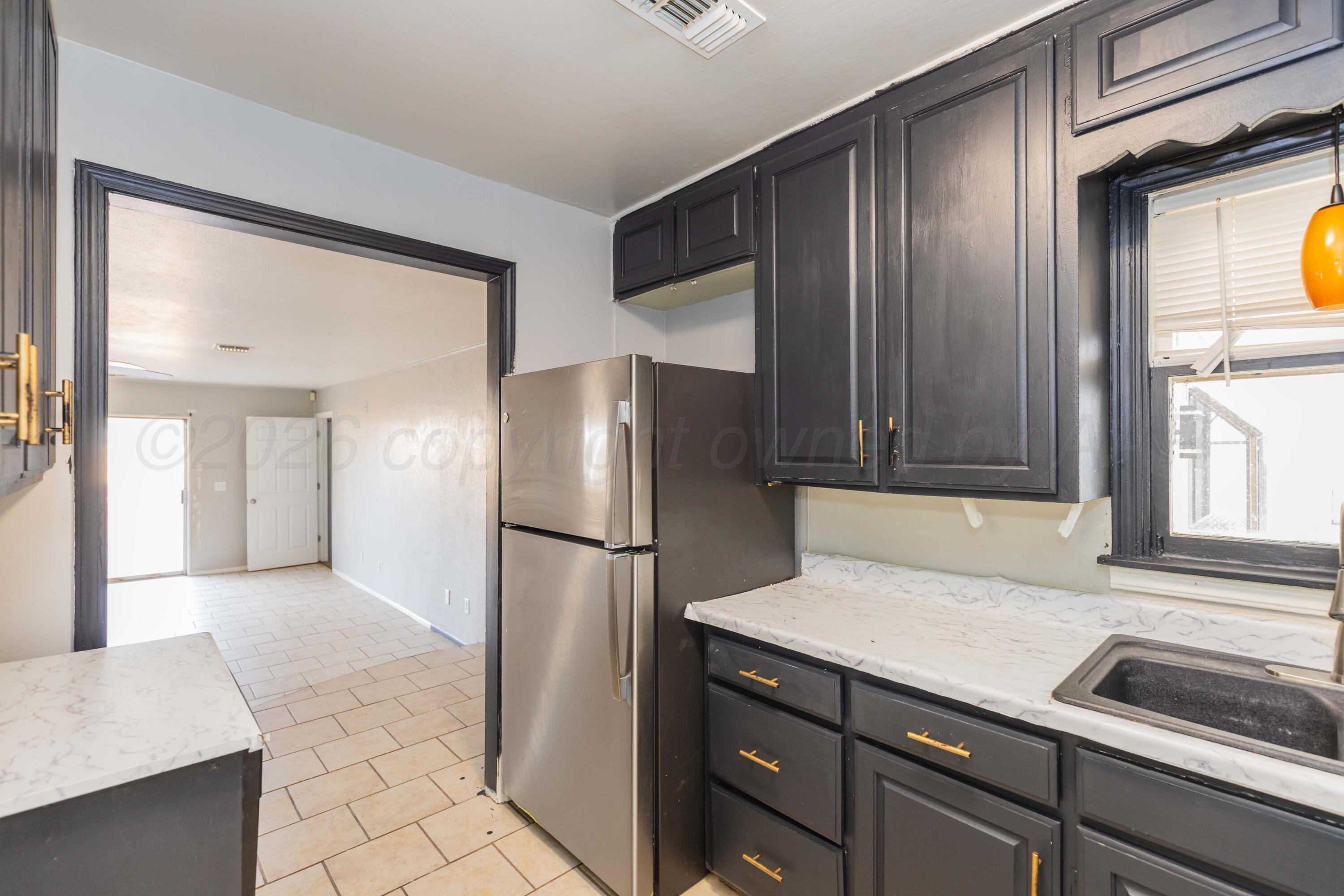 4110 South Lipscomb Street Amarillo, TX 79110 - Photo 11 of 36 KITCHEN VIEW 2