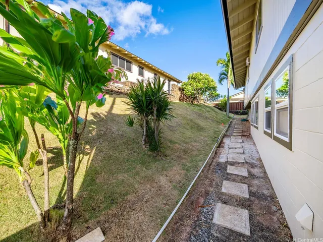 $1,529,000 | 98-1743 Ulu Street, Aiea, HI 96701