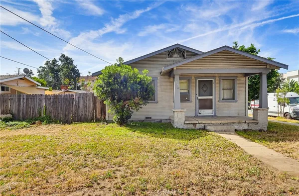 $725,000 | 600 Raleigh Street, Glendale, CA 91205