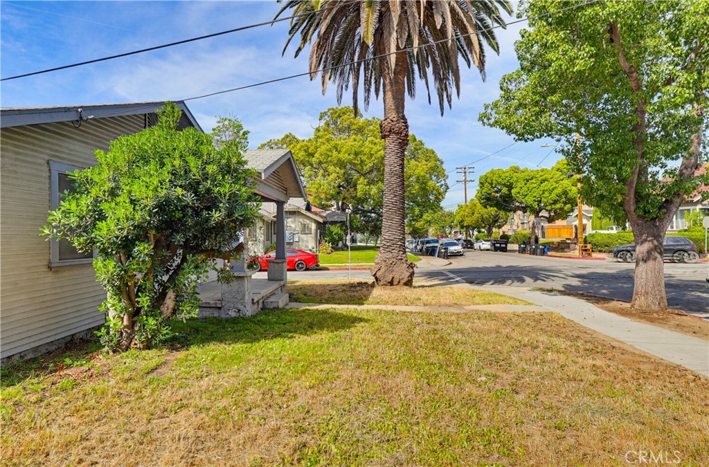 600 Raleigh Street Glendale, CA 91205 - Photo 6 of 14