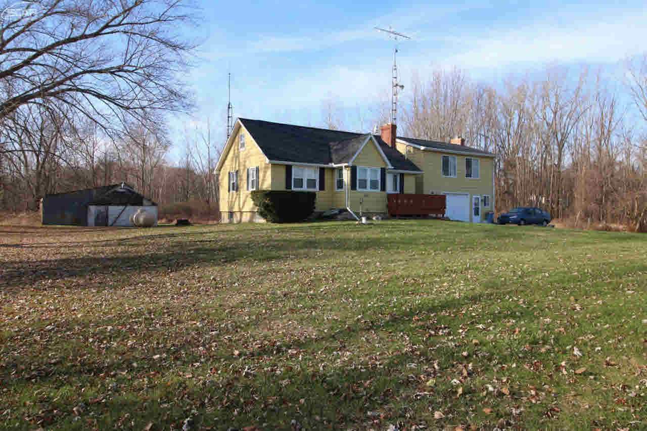 13385 North Genesee Road Clio, MI 48420 - Photo 2 of 26