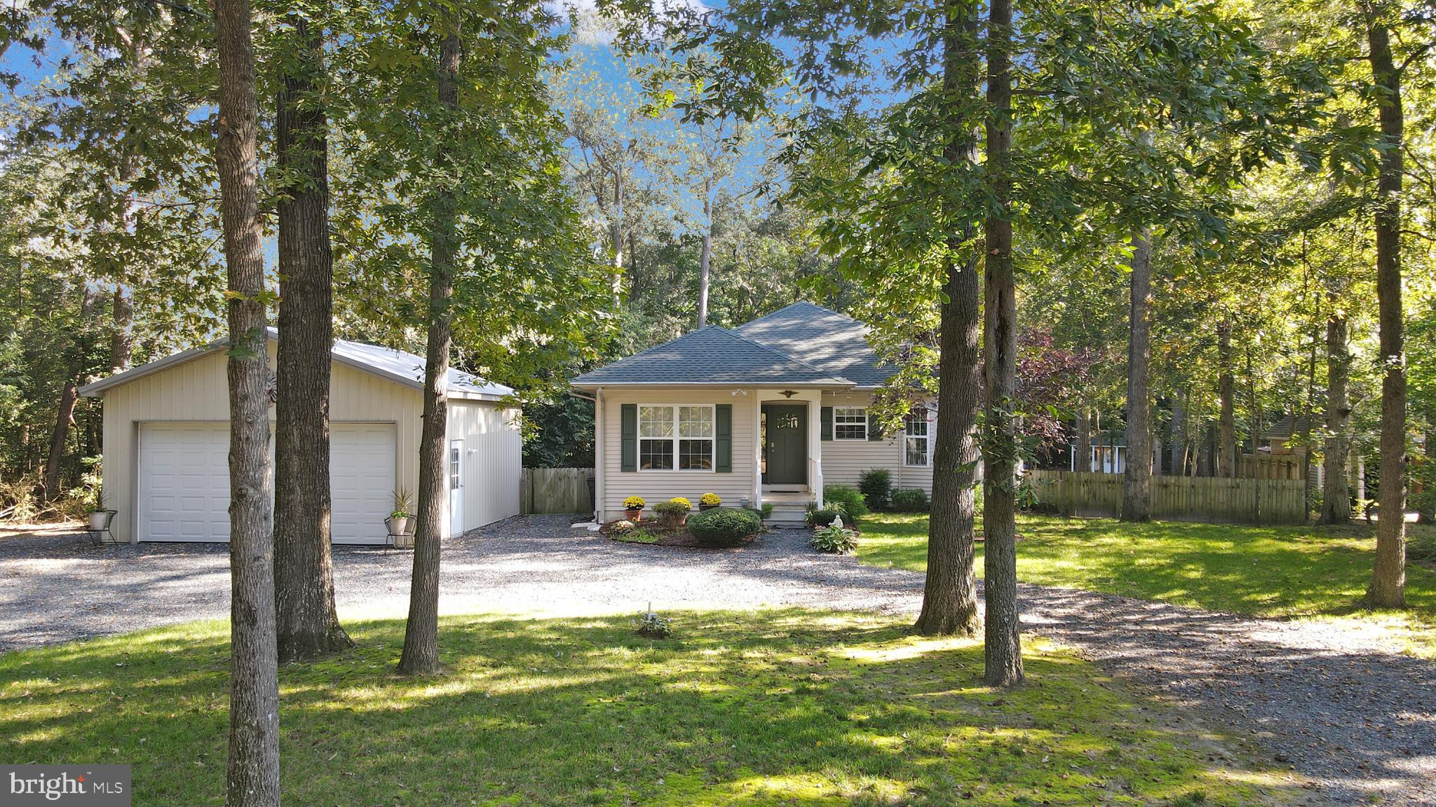 13757 Collins Pond Road East Georgetown, DE 19947 - Photo 2 of 47 Gallery Image 2