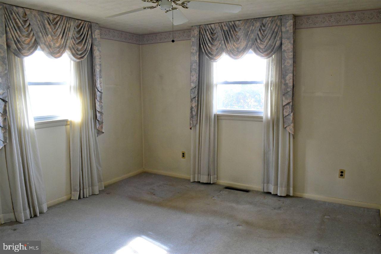 240 Melvale Road Dallastown, PA 17313 - Photo 17 of 19 Gallery Image 17