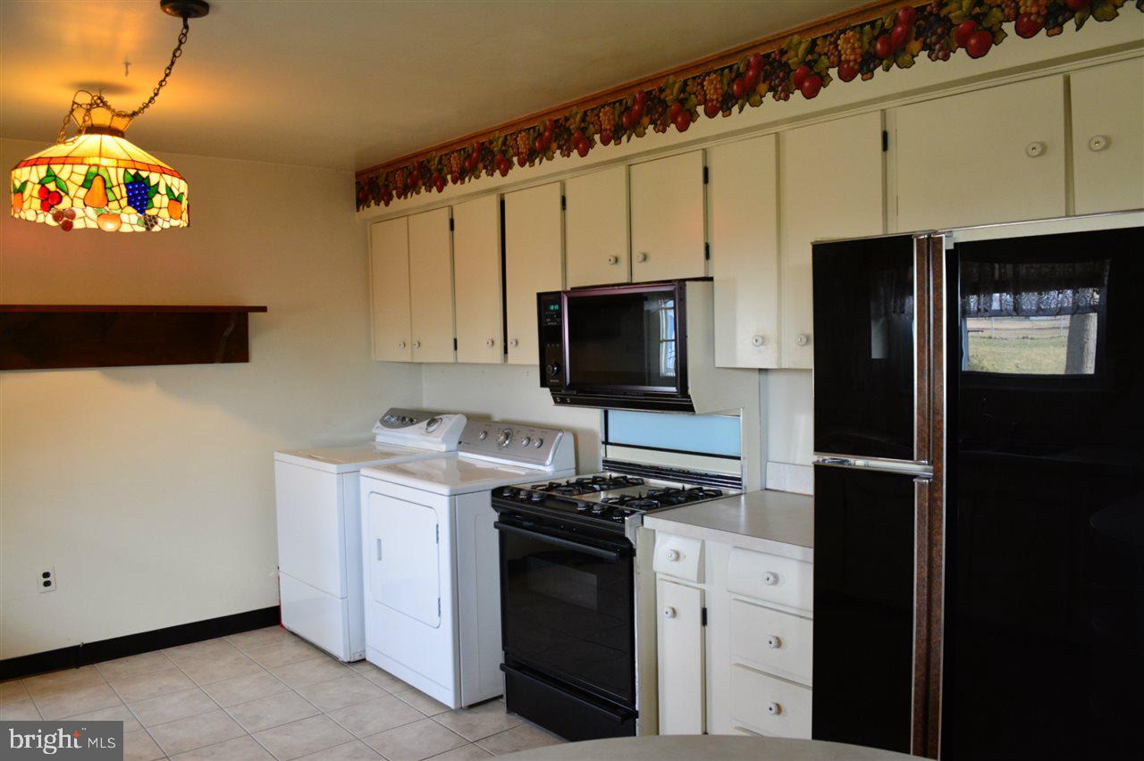 240 Melvale Road Dallastown, PA 17313 - Photo 10 of 19 Gallery Image 10