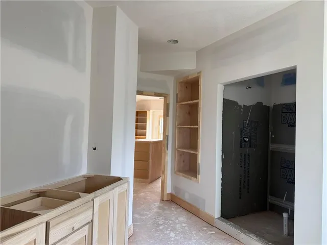 $538,500 | 31404 West 85th Street, De Soto, KS 66018