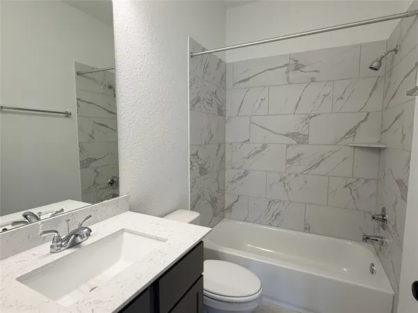 $2,600 | 10702 Ursa Street, Richmond, TX 77469