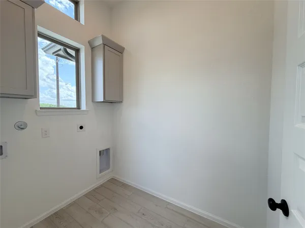 $2,600 | 10702 Ursa Street, Richmond, TX 77469