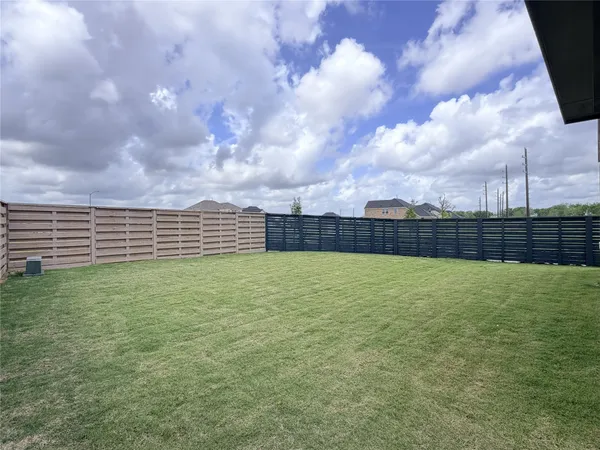 $2,600 | 10702 Ursa Street, Richmond, TX 77469