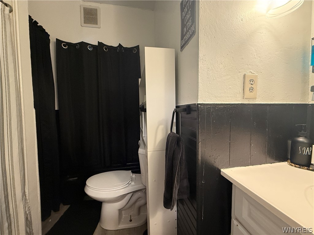 27 Albert Avenue Buffalo, NY 14207 - Photo 11 of 19