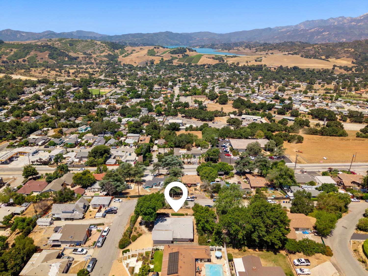 25 Hill Street Oak View, CA 93022 - Photo 15 of 16 a view of city and mountain