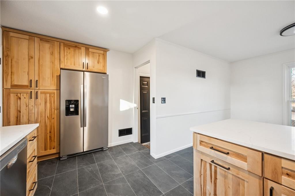 3804 Appleton Avenue Independence, MO 64052 - Photo 11 of 30