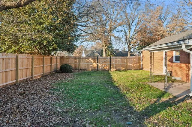 $310,000 | 3804 Appleton Avenue, Independence, MO 64052