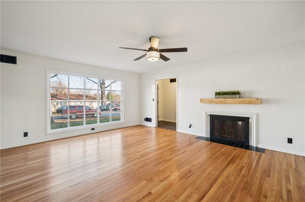 3804 Appleton Avenue Independence, MO 64052 - Photo 6 of 30