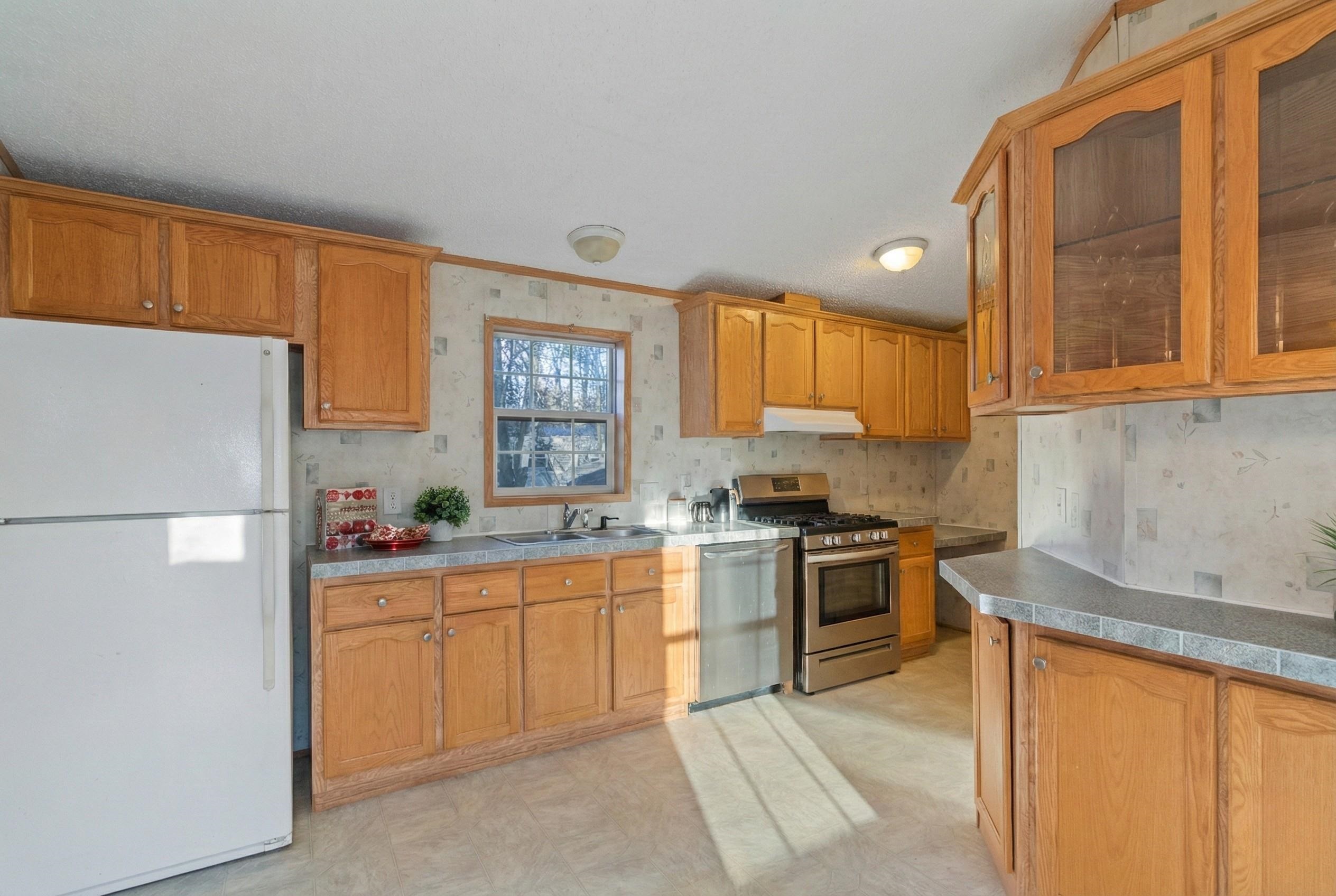 317 Wedgewood Road, Unit 29 Colchester, VT 05446 - Photo 11 of 33 Gallery Image 11