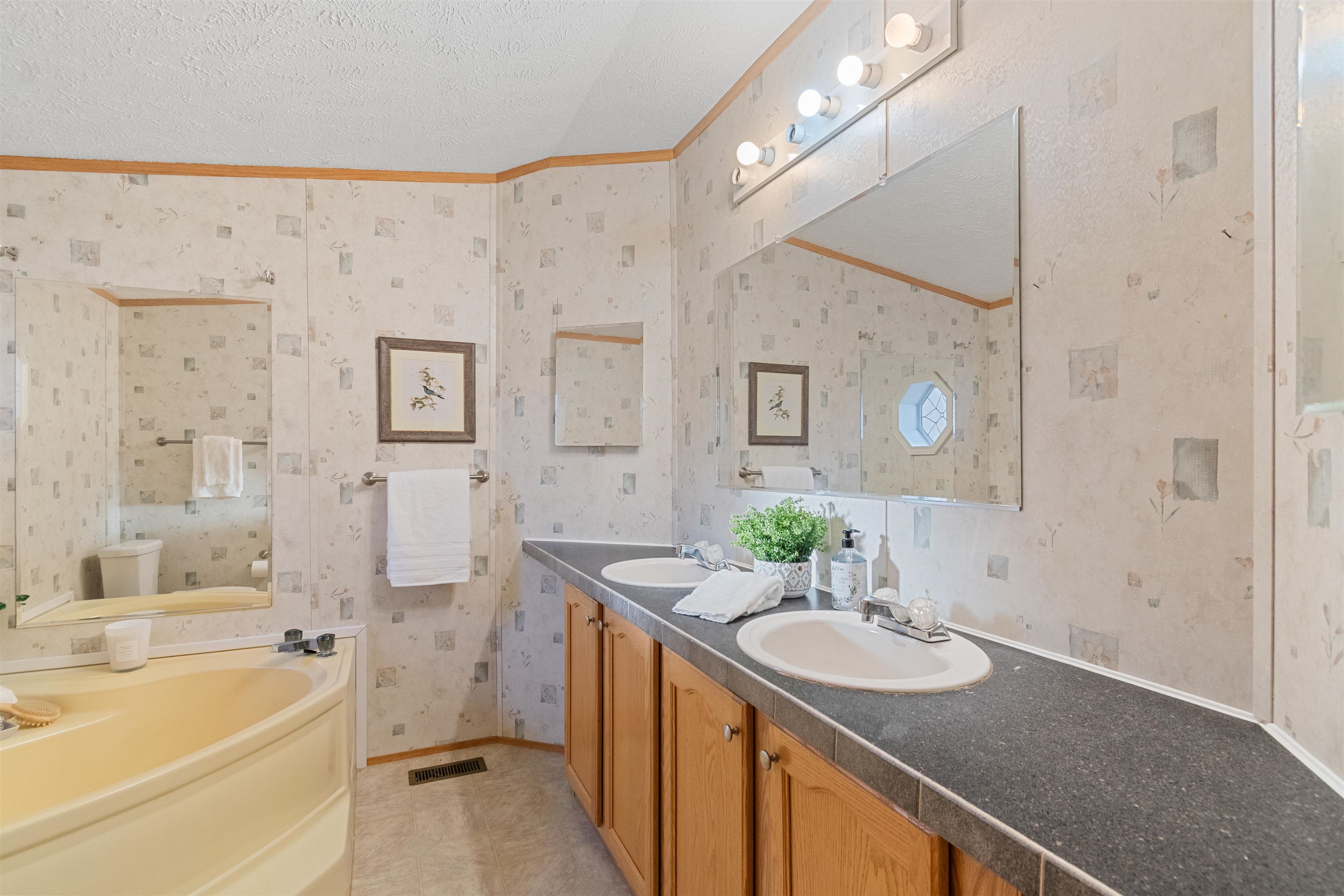 317 Wedgewood Road, Unit 29 Colchester, VT 05446 - Photo 17 of 33 Gallery Image 17