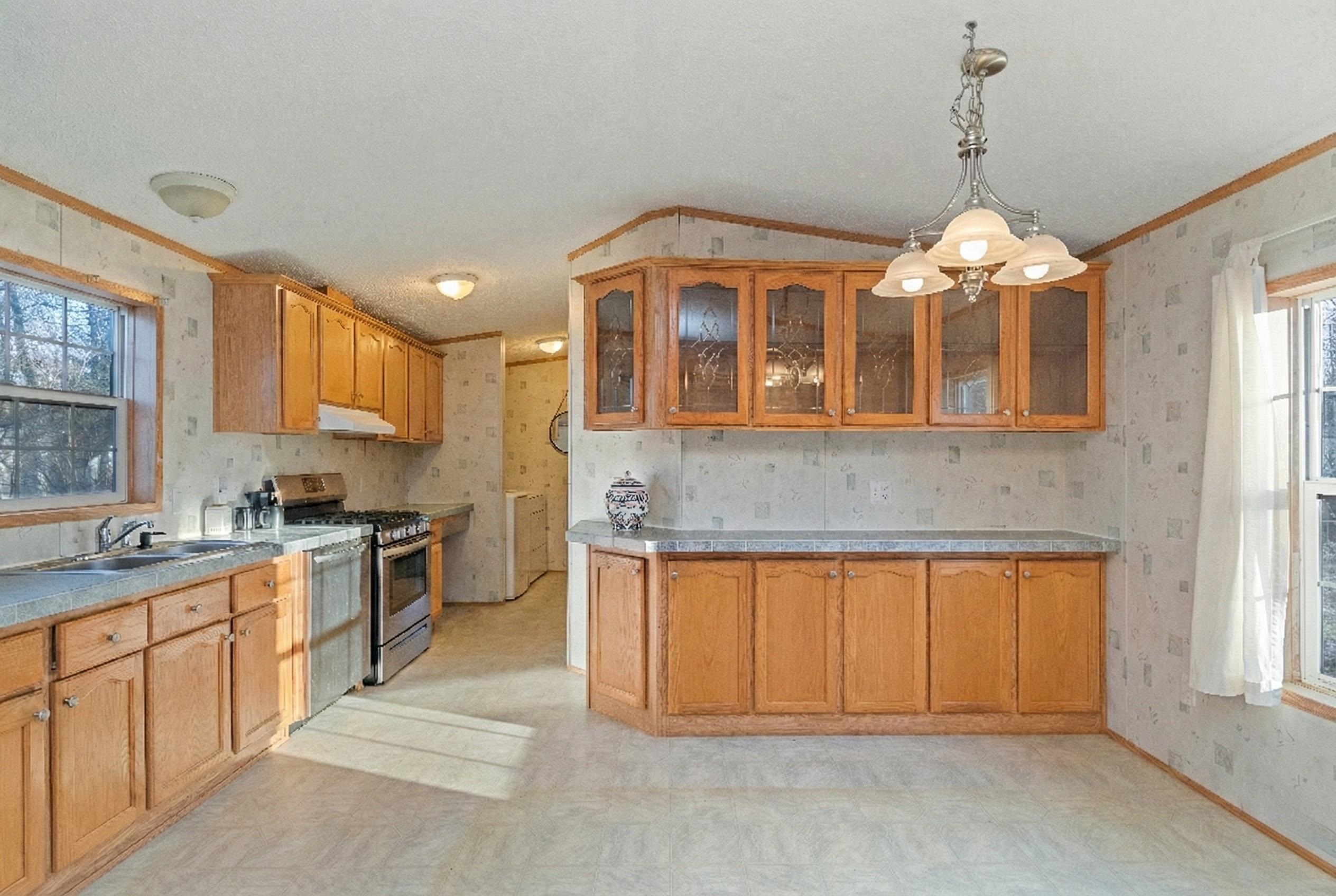 317 Wedgewood Road, Unit 29 Colchester, VT 05446 - Photo 10 of 33 Gallery Image 10