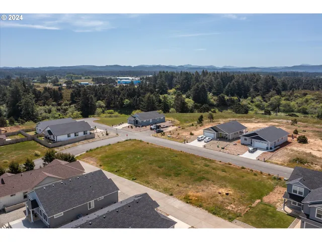 a view of yard with ocean view
