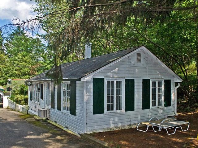 W5423 Solid Comfort Road, La Grange, WI 53121