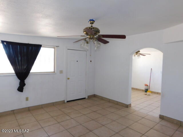 7034 South 6th Avenue Tucson, AZ 85756 - Photo 4 of 13