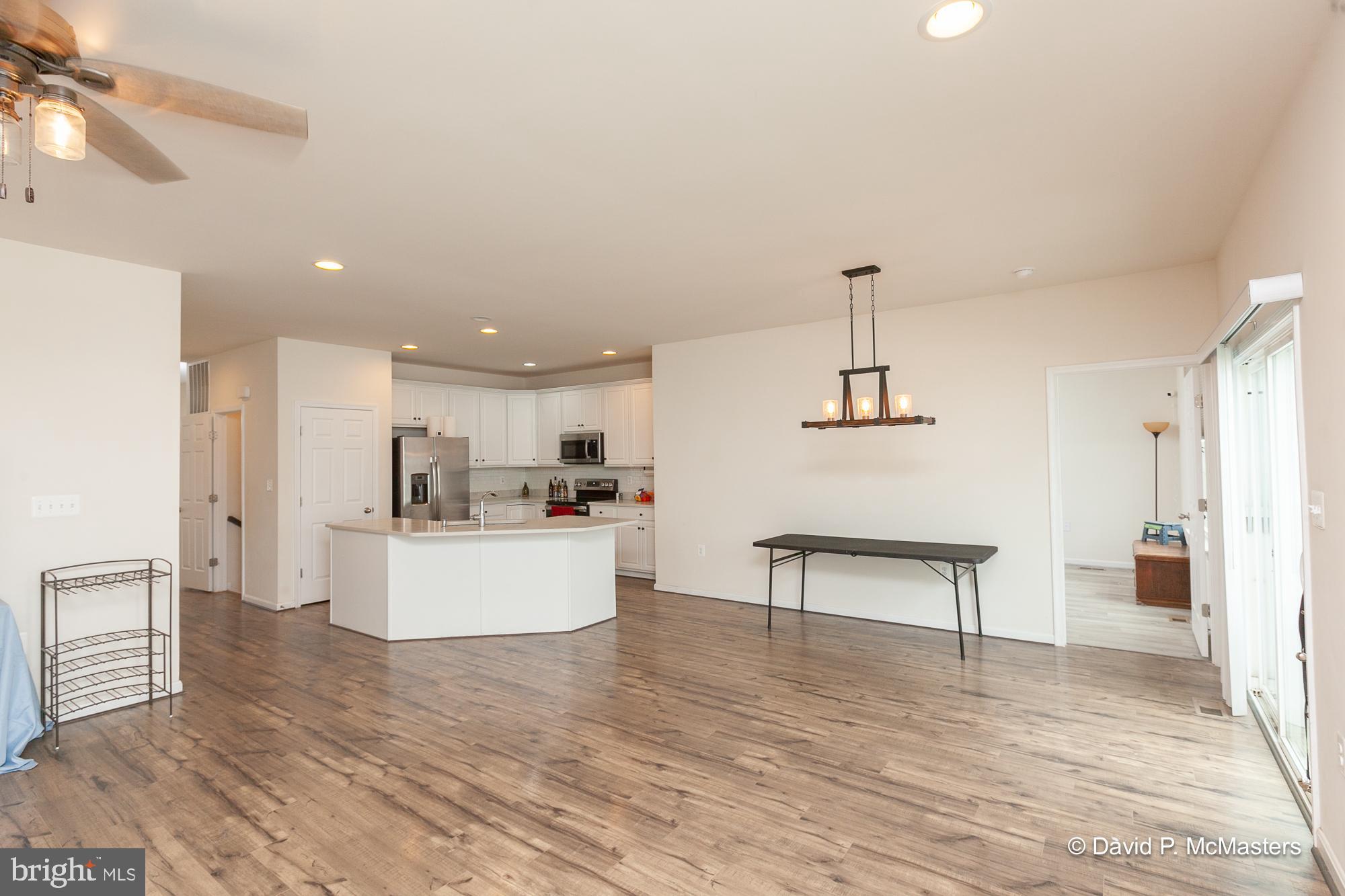 167 Sparkling Brook Road Ranson, WV 25438 - Photo 42 of 71 Kitchen\Dining Rm
