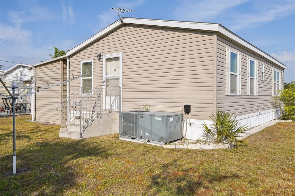 6904 Cortez Road West, Unit 10 Bradenton, FL 34210 - Photo 23 of 24