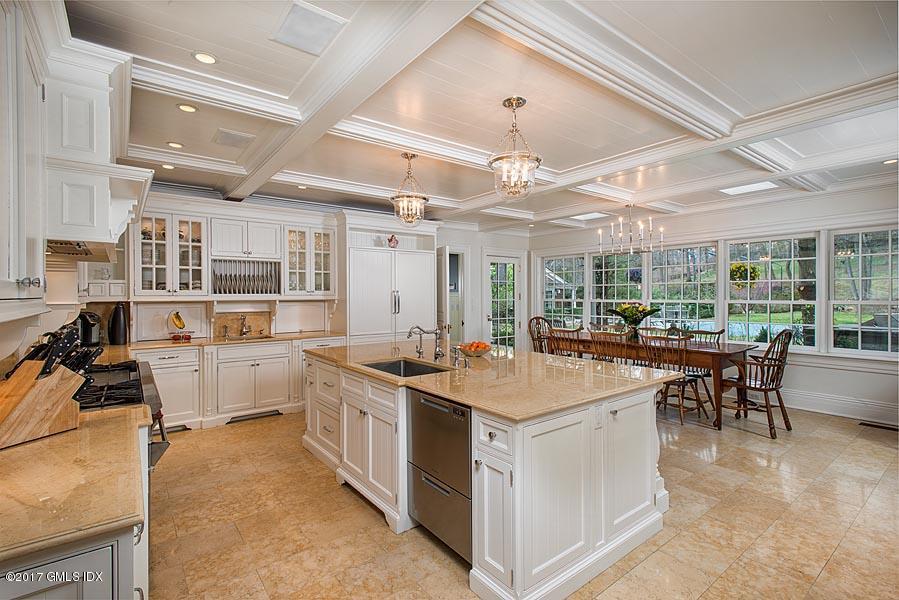 33 Meeting House Road Greenwich, CT 06831 - Photo 5 of 28 Kitchen