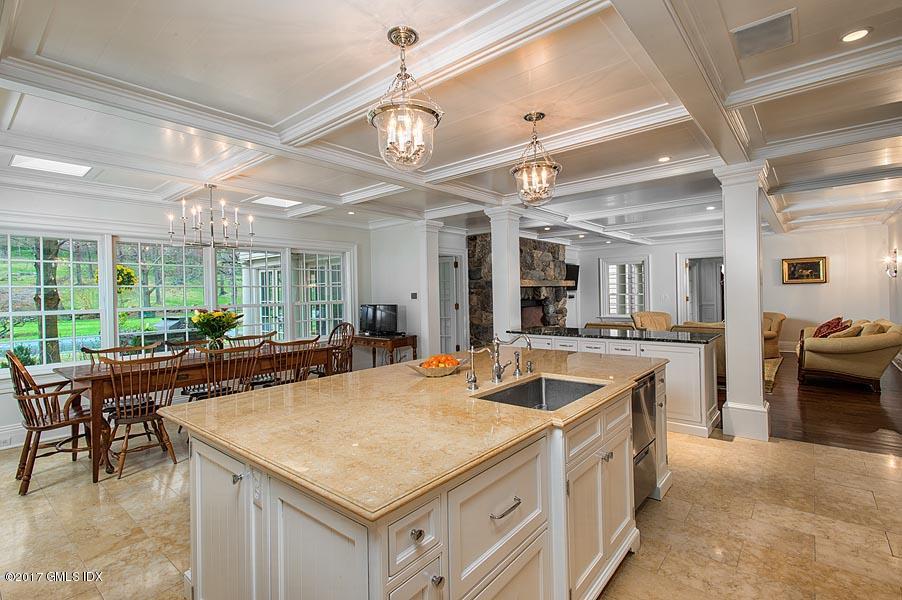 33 Meeting House Road Greenwich, CT 06831 - Photo 6 of 28 Kitchen