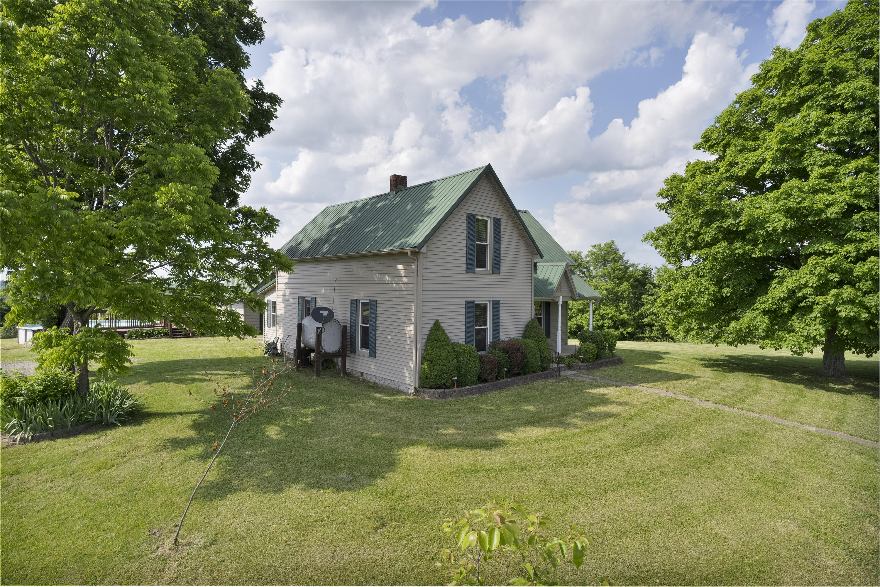 415 Fairview Road Williamstown, KY 41097 - Photo 2 of 26 Gallery Image 2