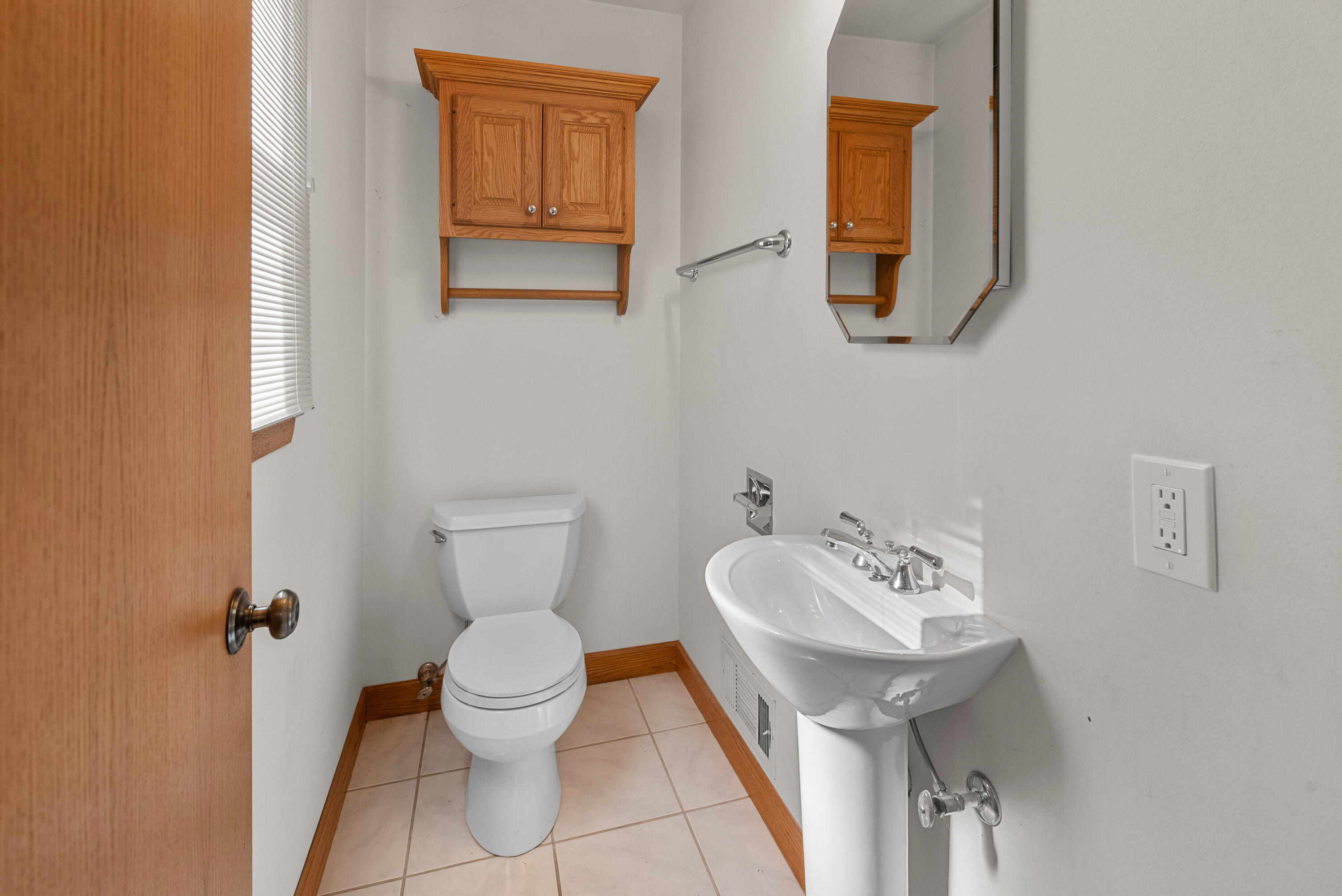 9313 West Clovernook Street Milwaukee, WI 53224 - Photo 21 of 26 Half bath