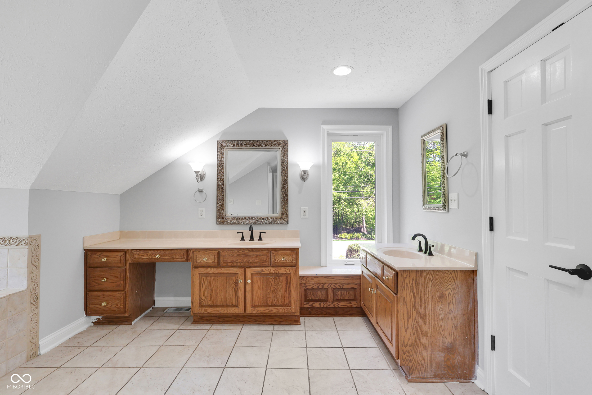 10602 Fall Road Fishers, IN 46037 - Photo 46 of 66