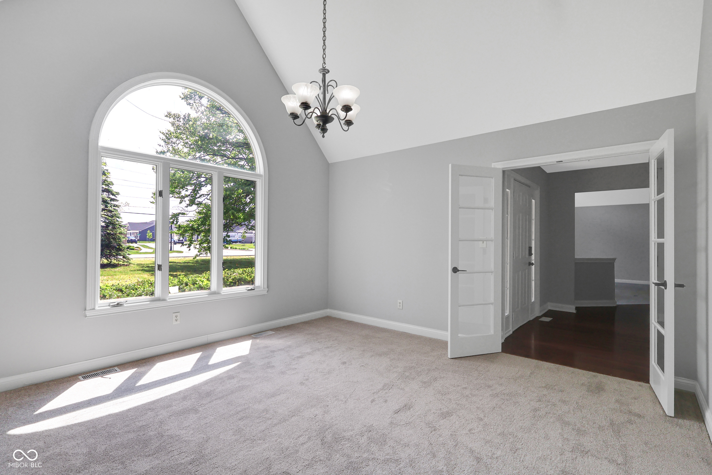 10602 Fall Road Fishers, IN 46037 - Photo 9 of 66