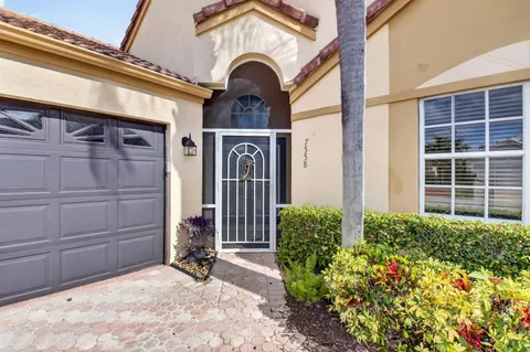 $699,000 | 7558 Ironbridge Circle, Delray Beach, FL 33446
