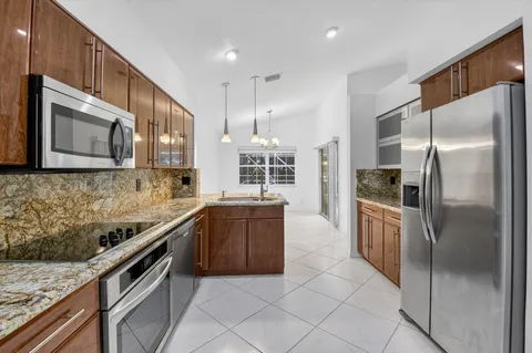 $699,000 | 7558 Ironbridge Circle, Delray Beach, FL 33446