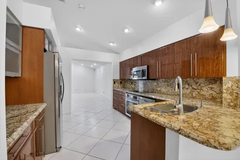 $699,000 | 7558 Ironbridge Circle, Delray Beach, FL 33446