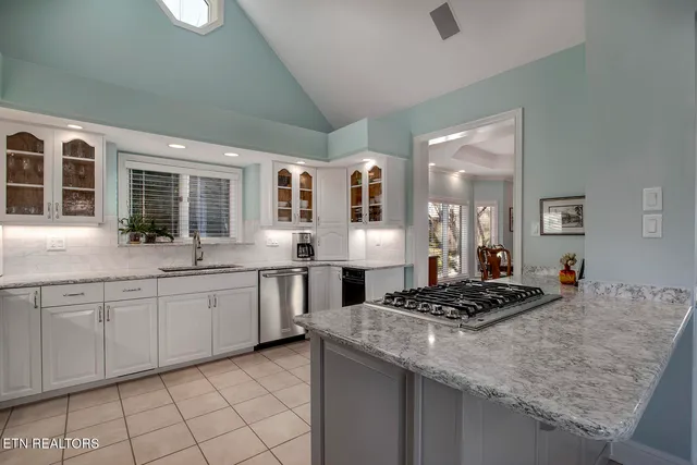 $775,000 | 129 Kiowa Way, Loudon, TN 37774