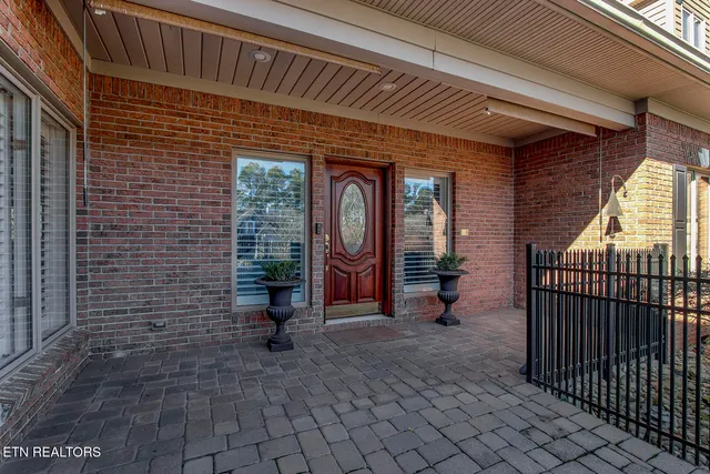 $775,000 | 129 Kiowa Way, Loudon, TN 37774