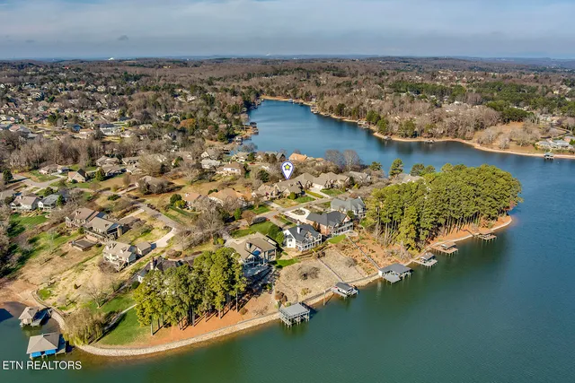 $775,000 | 129 Kiowa Way, Loudon, TN 37774