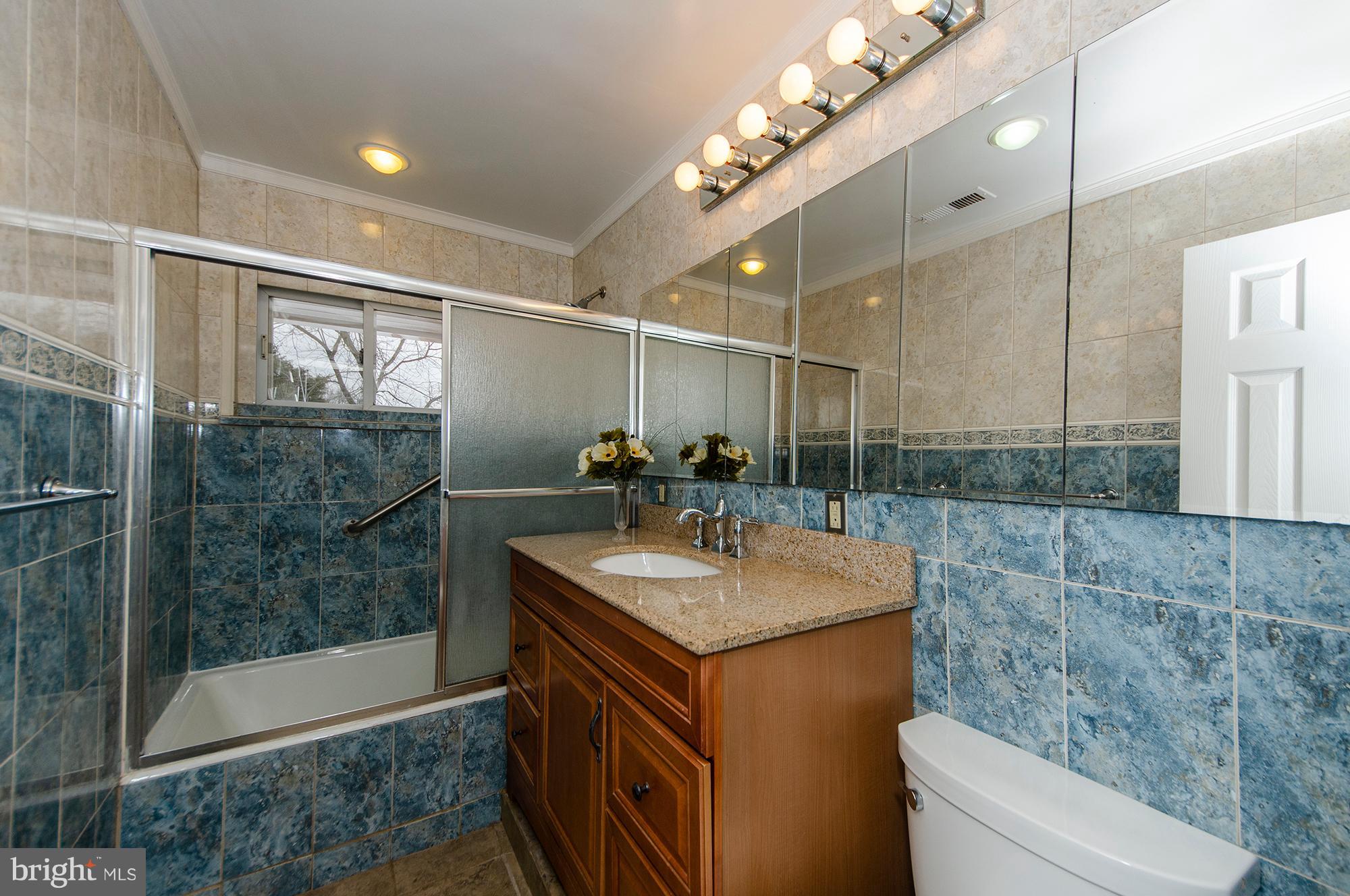 4011 Arcadia Road Alexandria, VA 22312 - Photo 19 of 32 Master Bathroom