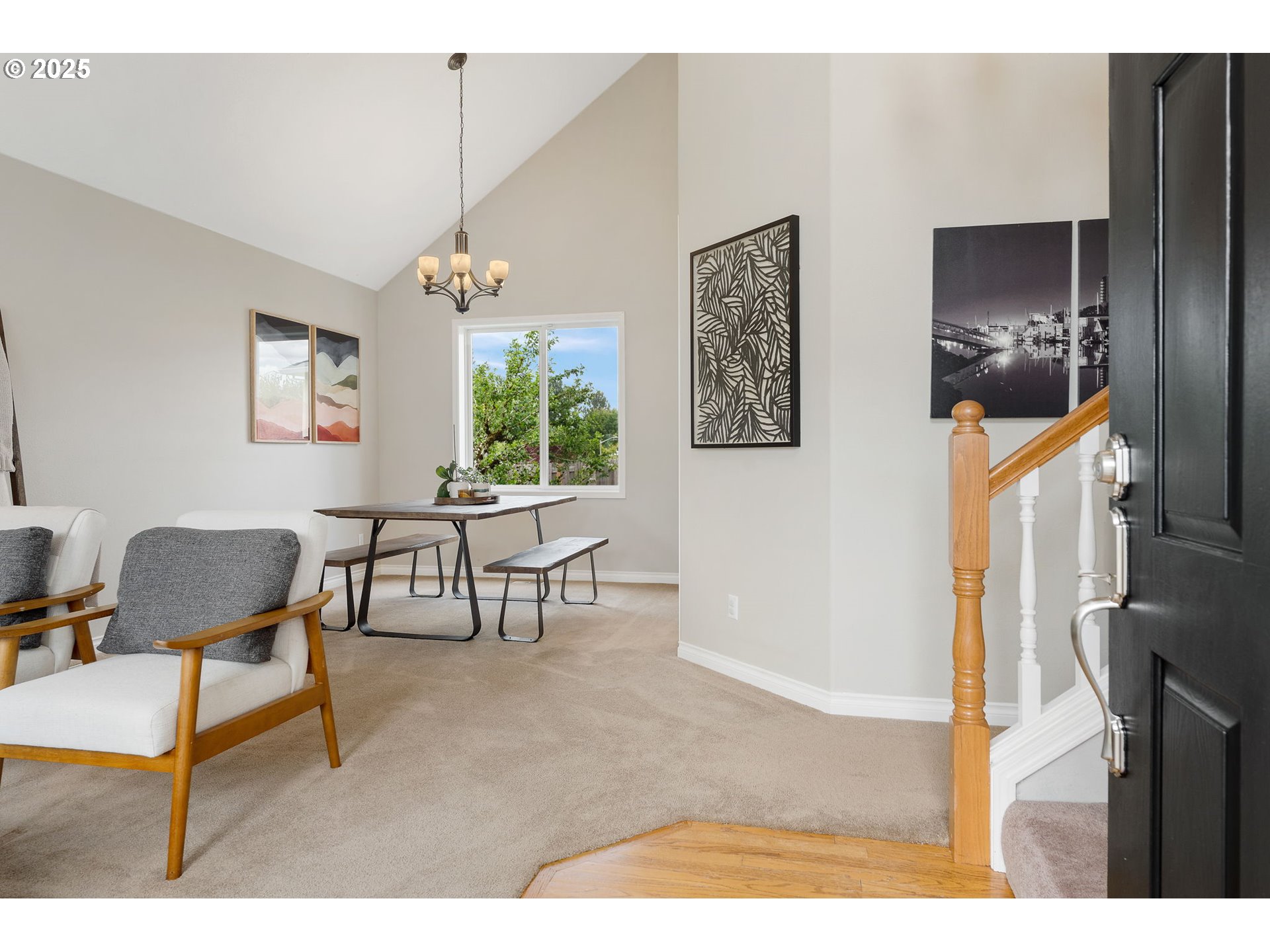 2326 Southeast Robin Lane Gresham, OR 97080 - Photo 4 of 33 a living room with furniture and a window