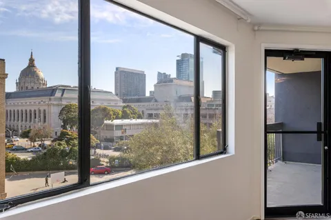 $4,950 | 720 Gough Street, Unit 45, San Francisco, CA 94102