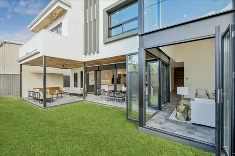 $2,950,000 | 2610 Westgrove Lane, Houston, TX 77027