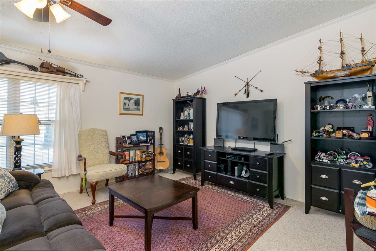 210 Stonehill Road Williston, VT 05495 - Photo 11 of 32 Gallery Image 11