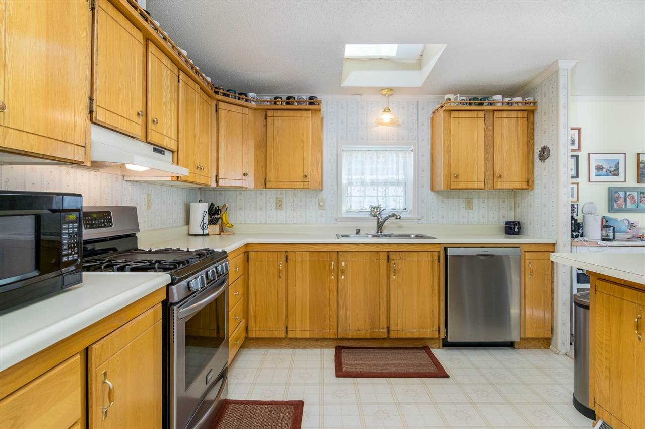 210 Stonehill Road Williston, VT 05495 - Photo 6 of 32 Gallery Image 6