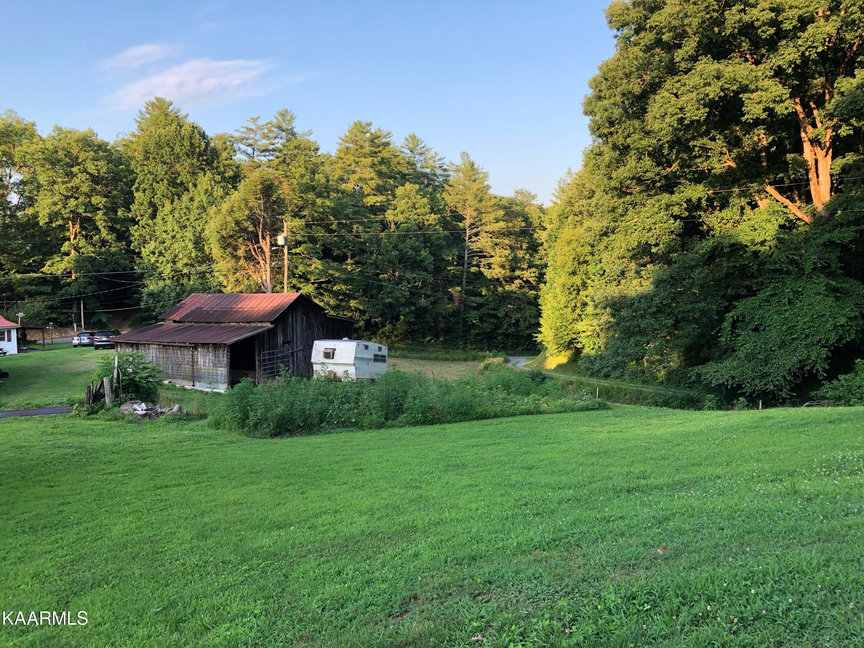 1027 Dry Valley Road Townsend, TN 37882 - Photo 6 of 17 IMG_6872